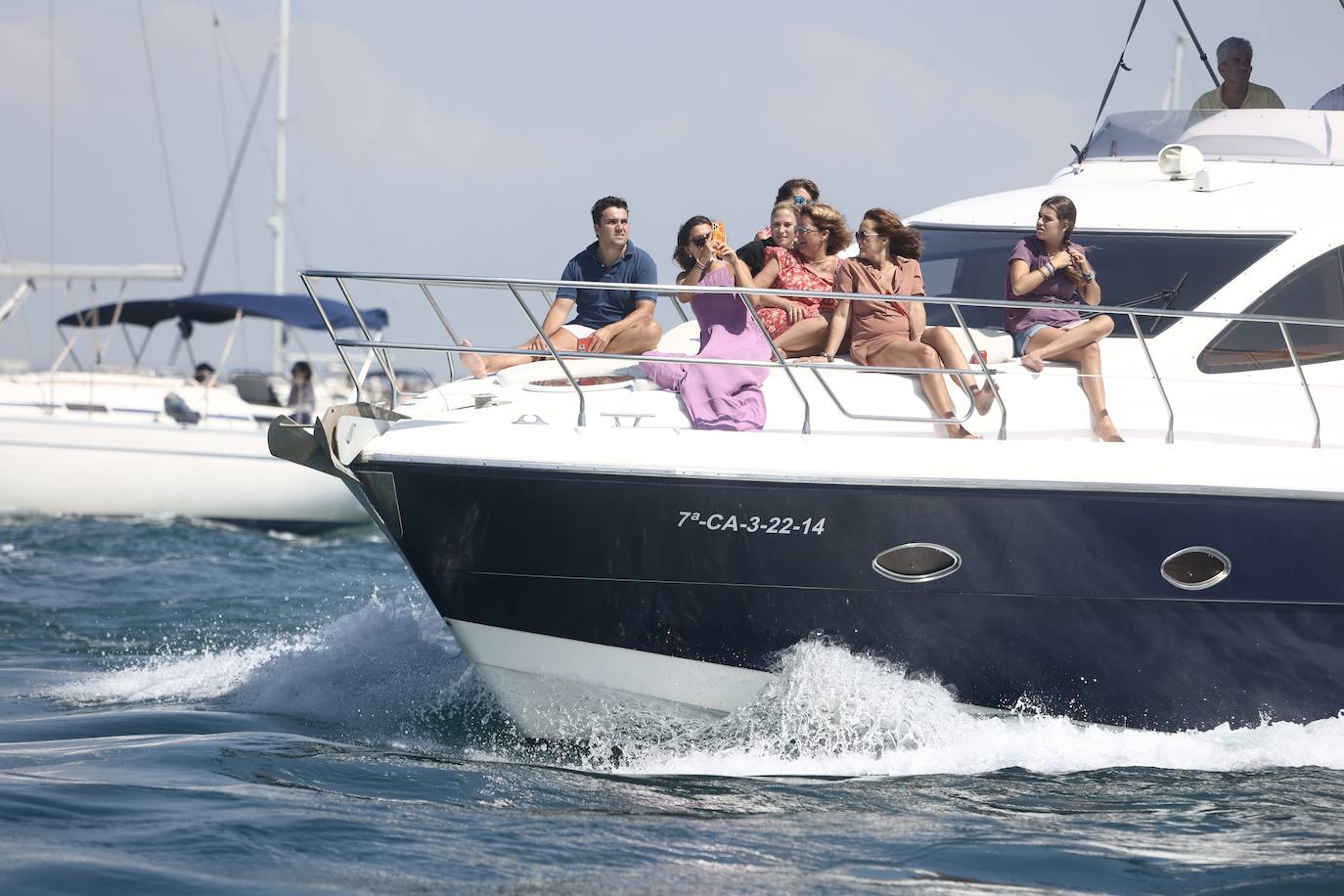 Las imágenes de la Parada Naval y despedida de la Gran Regata de Cádiz 2023