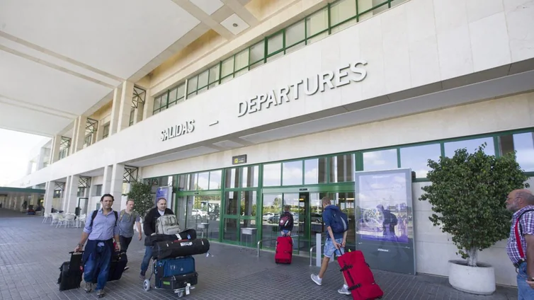 El Aeropuerto de Jerez registra más de 620.000 pasajeros hasta agosto y crece un 3,4%