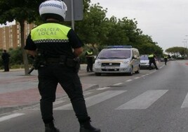 La Policía Local de Jerez detiene a una persona por amenazar con unas tijeras a dos trabajadores