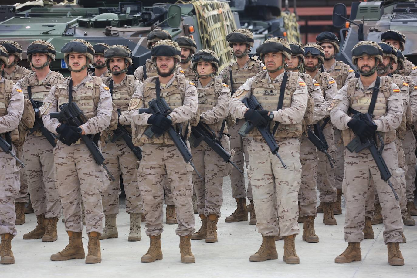 Fotos: Visita de Margarita Robles al Real Observatorio y al &#039;Tercio de la Armada&#039; de San Fernando