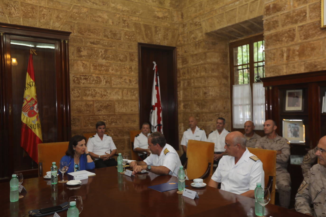 Fotos: Visita de Margarita Robles al Real Observatorio y al &#039;Tercio de la Armada&#039; de San Fernando