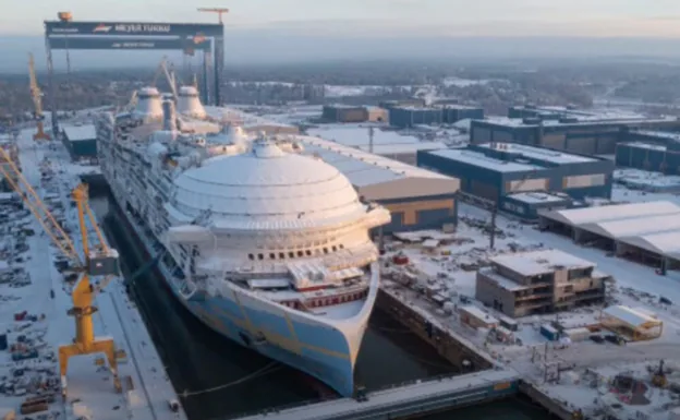 El crucero Icon of the Seas en el astilleros Meyer Turku de Finlandia