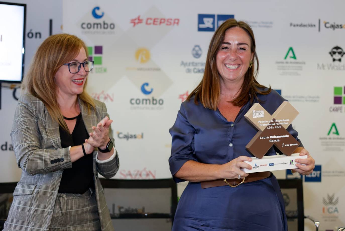 Fotos: Premios al emprendimiento femenino en Cajasol
