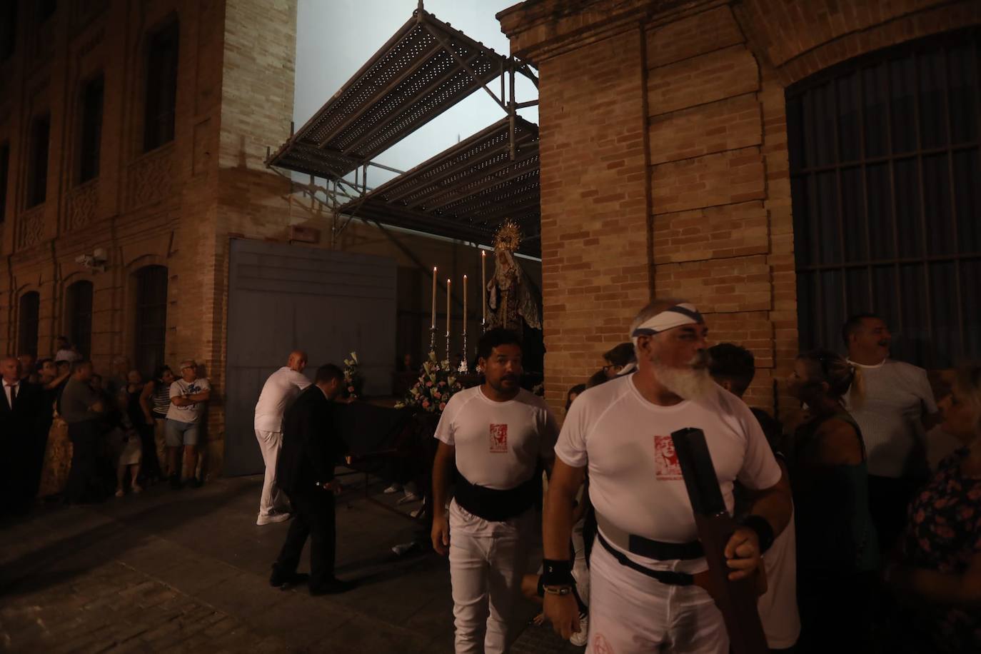 Fotos: Así ha sido la primera procesión civil de Cádiz