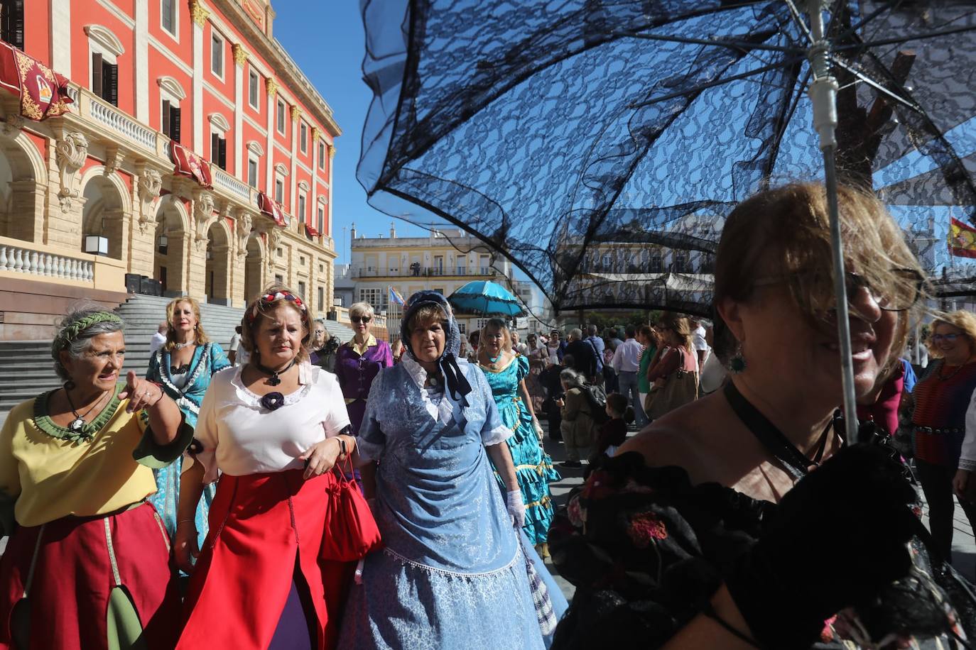Fotos: La llama de libertad y democracia prende en La Isla