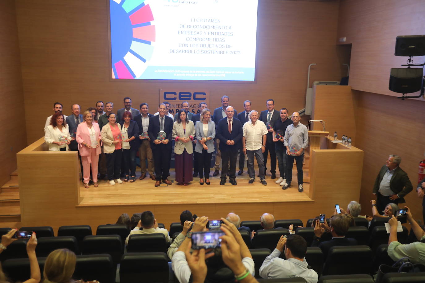 Fotos: La CEC permia a 18 empresas gaditanas por su compromiso con los Objetivos de Desarrollo Sostenible