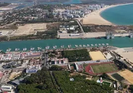 El Puerto retoma el futuro de La Puntilla: Hotel en primera línea y cesiones del 80% en zonas verdes y equipamientos deportivos