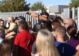 Apuñalamiento en Jerez, en directo  | Un alumno ataca con cuchillo a varios profesores y compañeros en el IES Elena García Armada
