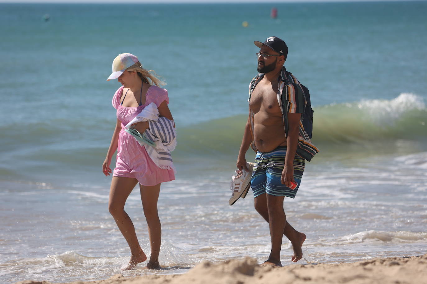 Fotos: Los gaditanos disfrutan del &#039;veroño&#039;... y con sus mascotas