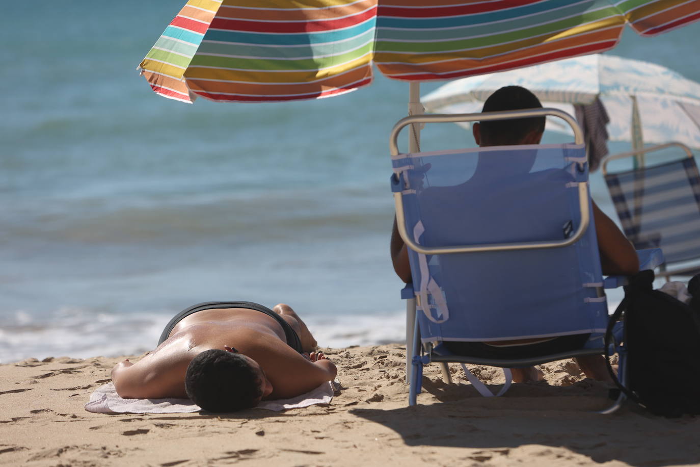 Fotos: Los gaditanos disfrutan del &#039;veroño&#039;... y con sus mascotas