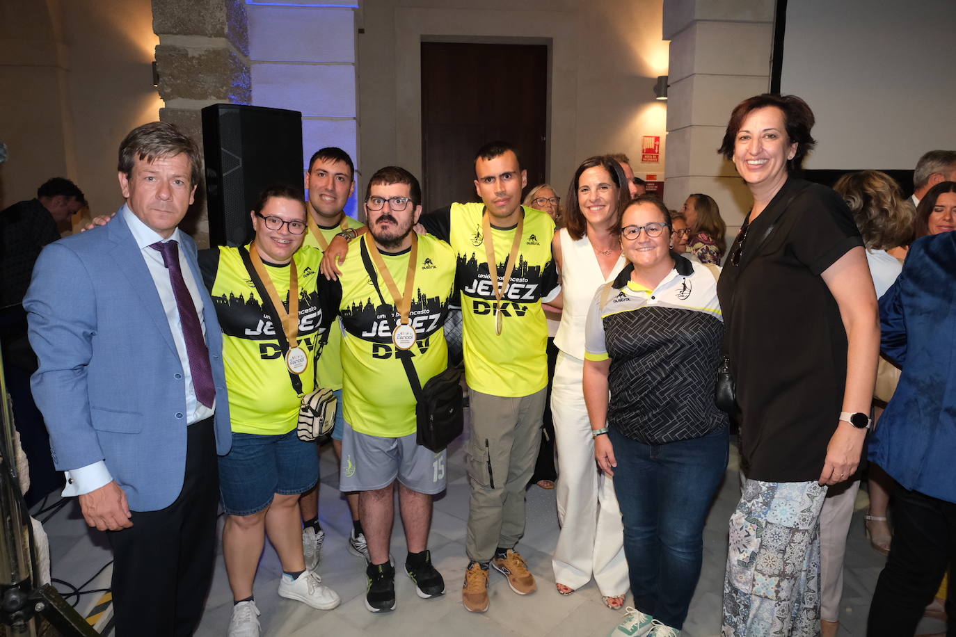 Fotos: Fiesta Cádiz Solidaria de LA VOZ de Cádiz y Fundación &#039;La Caixa&#039;