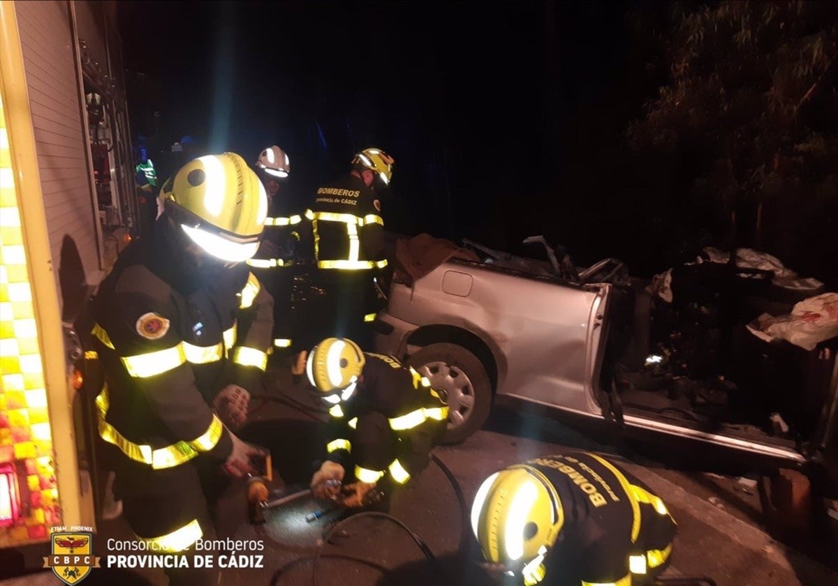 Villamartín decreta un día de luto por la muerte de tres vecinos en un accidente de tráfico