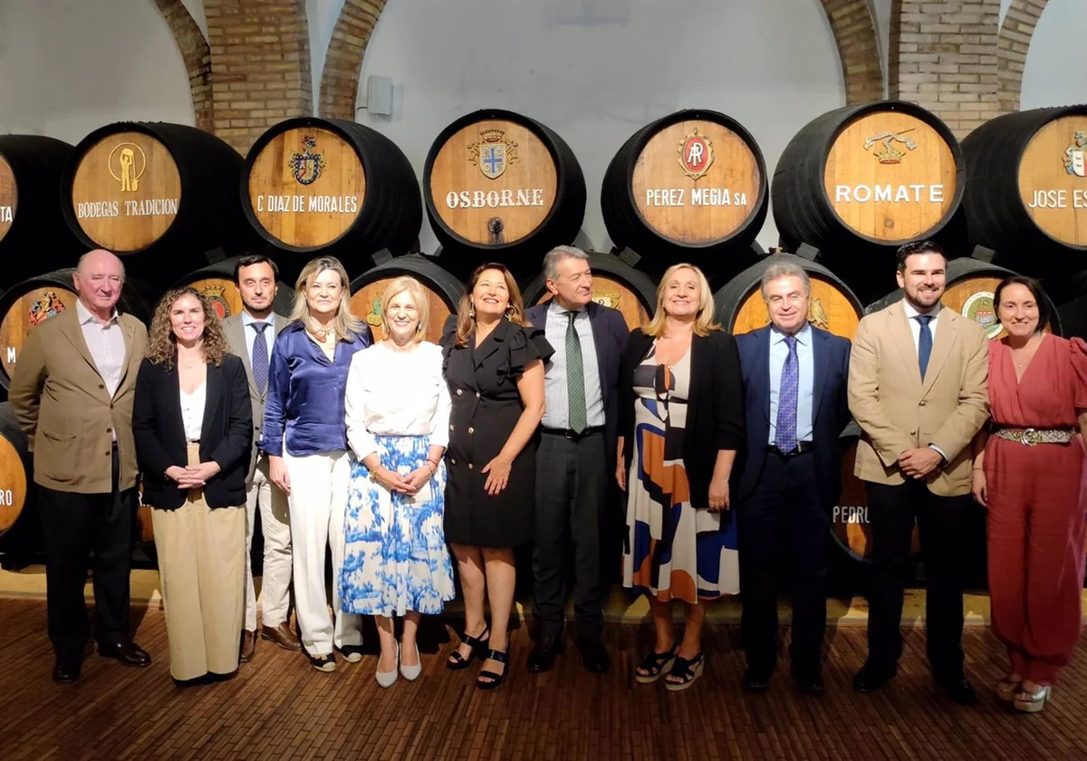 Junta y Consejo Regulador firman un convenio para defender, proteger y promocionar el viñedo del Marco de Jerez