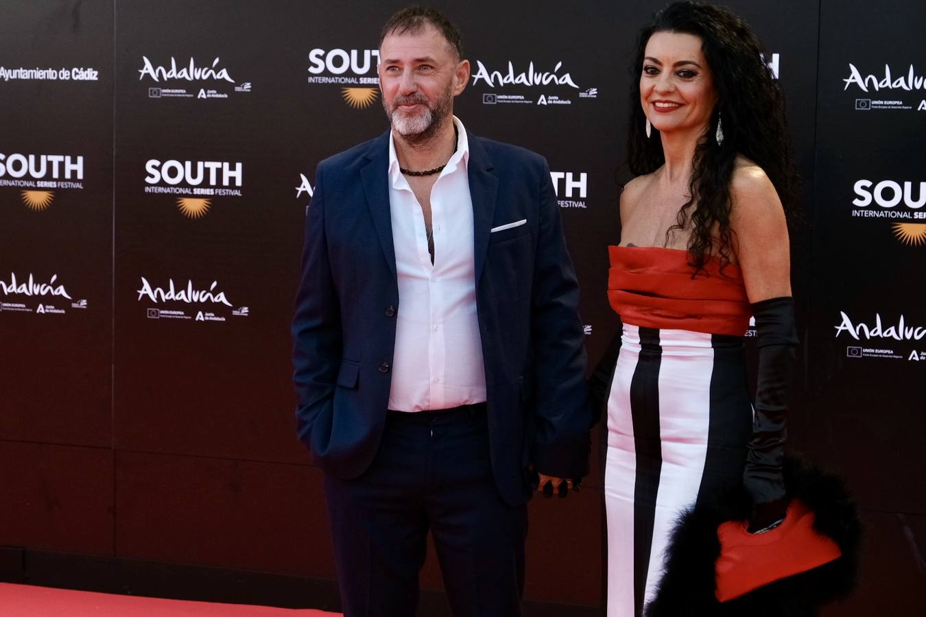 Fotos: La llegada de los invitados a la gala de inauguración (III)