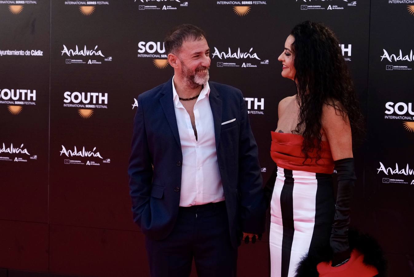 Fotos: La llegada de los invitados a la gala de inauguración (III)