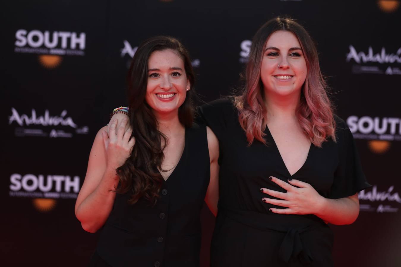 Fotos: La llegada de los invitados a la gala de inauguración (III)