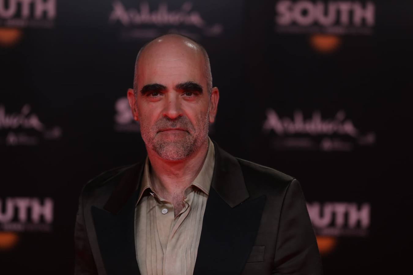 Fotos: La llegada de los invitados a la gala de inauguración (III)