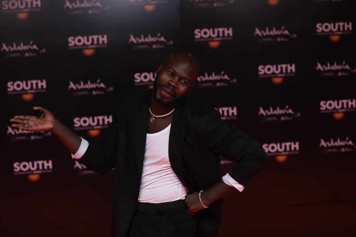 Fotos: La llegada de los invitados a la gala de inauguración (III)