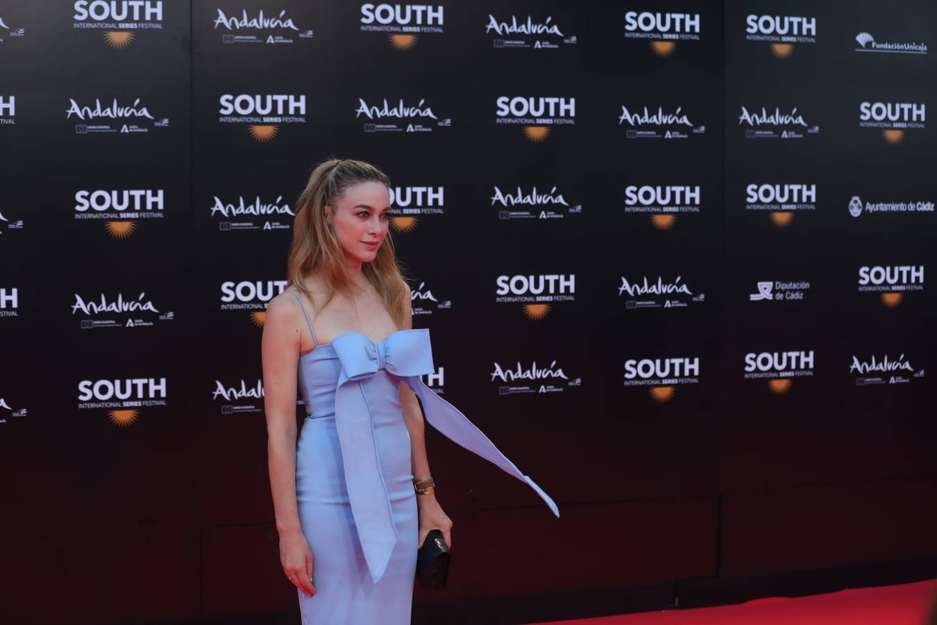 Fotos: La llegada de los invitados a la gala de inauguración (III)