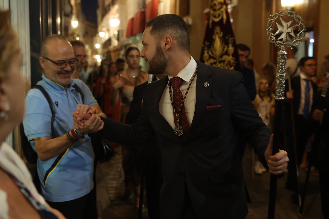 Fotos: La Virgen del Rosario, por las calles de Cádiz