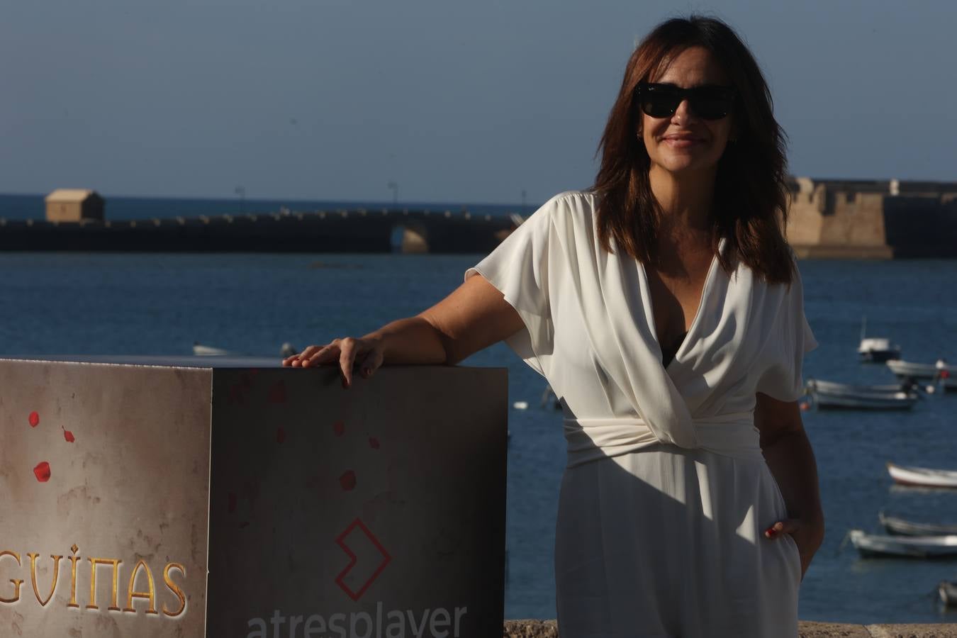 La luz de Cádiz ciega a las estrellas de las series españolas