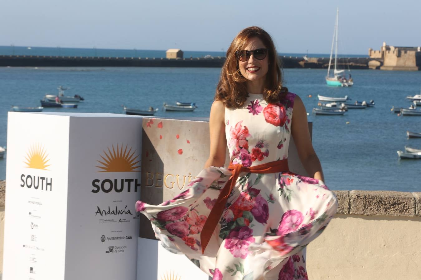 La luz de Cádiz ciega a las estrellas de las series españolas