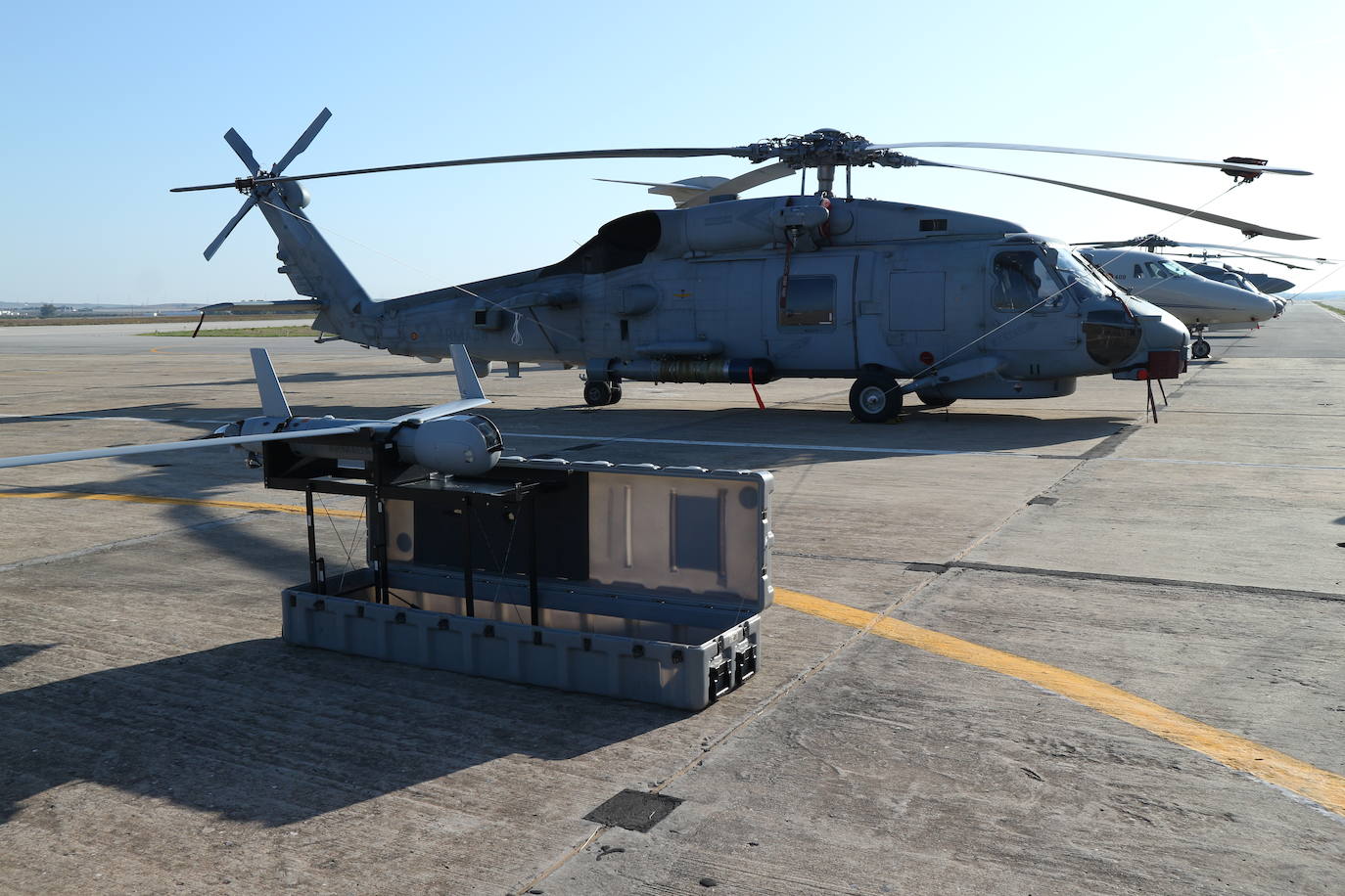 En imágenes: Más de 2.000 personas visitan la Base Naval de Rota con motivo del Día de la Fiesta Nacional