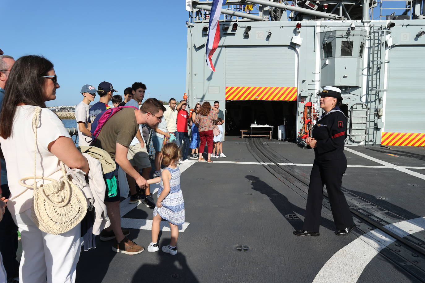 En imágenes: Más de 2.000 personas visitan la Base Naval de Rota con motivo del Día de la Fiesta Nacional