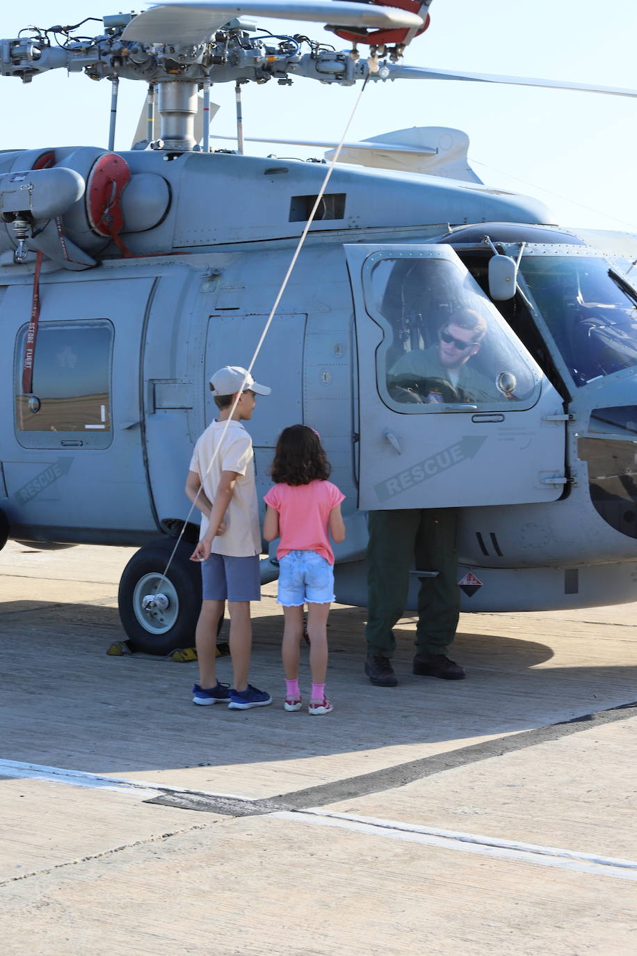 En imágenes: Más de 2.000 personas visitan la Base Naval de Rota con motivo del Día de la Fiesta Nacional