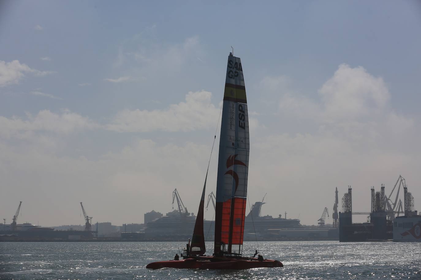 Fotos II: Sábado de SailGP por las calles de Cádiz