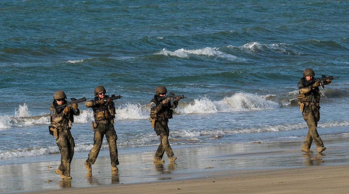 En imágenes: Josep Borrell visita el ejercicio &#039;Milex-23&#039; de la Unión Europea en Cádiz