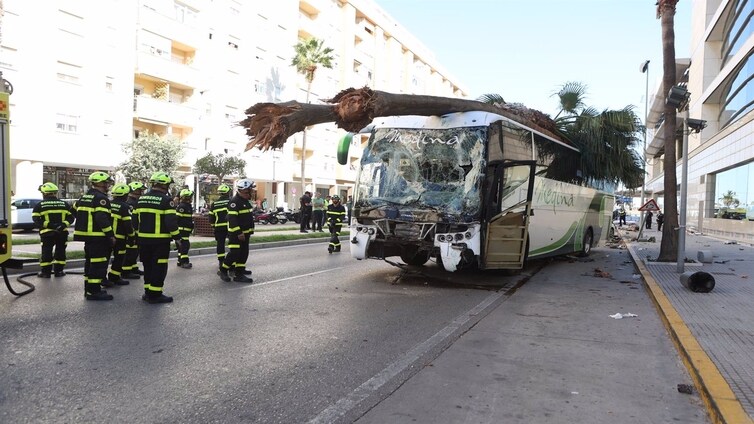 Avanza la investigación sobre la difusión de imágenes del  accidente mortal de autobús en Cádiz