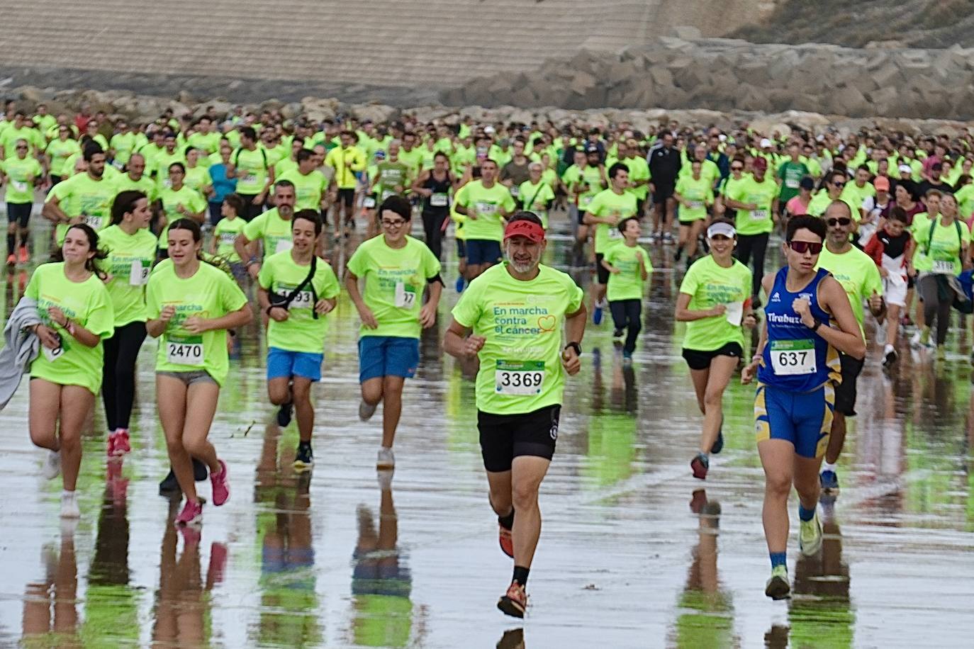 FOTOS: Carrera contra el Cáncer en Cádiz