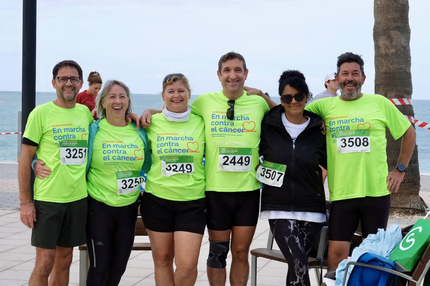 FOTOS: Carrera contra el Cáncer en Cádiz