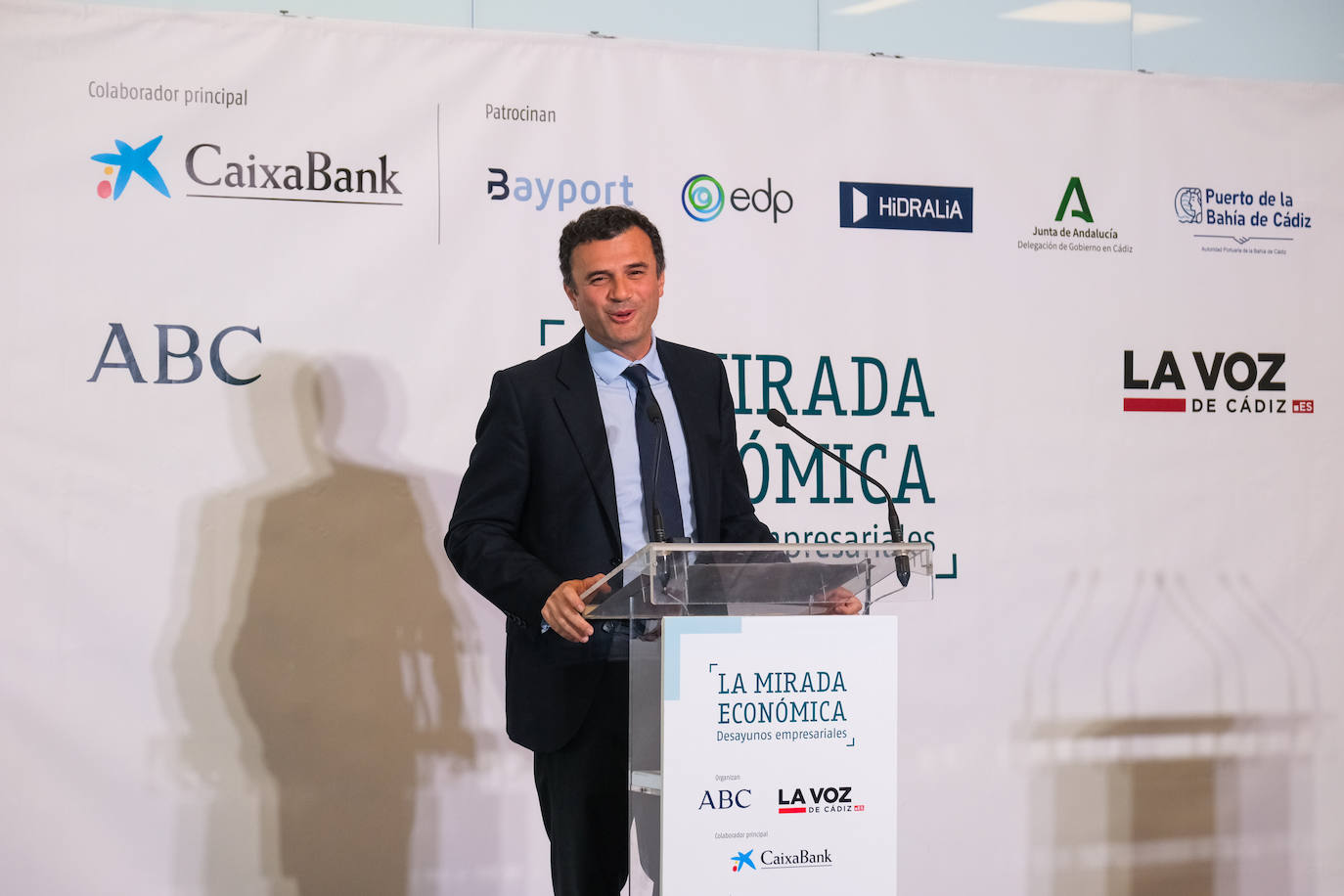 Fotos: Bruno García, alcalde de Cádiz, en la Mirada Económica de ABC y La Voz