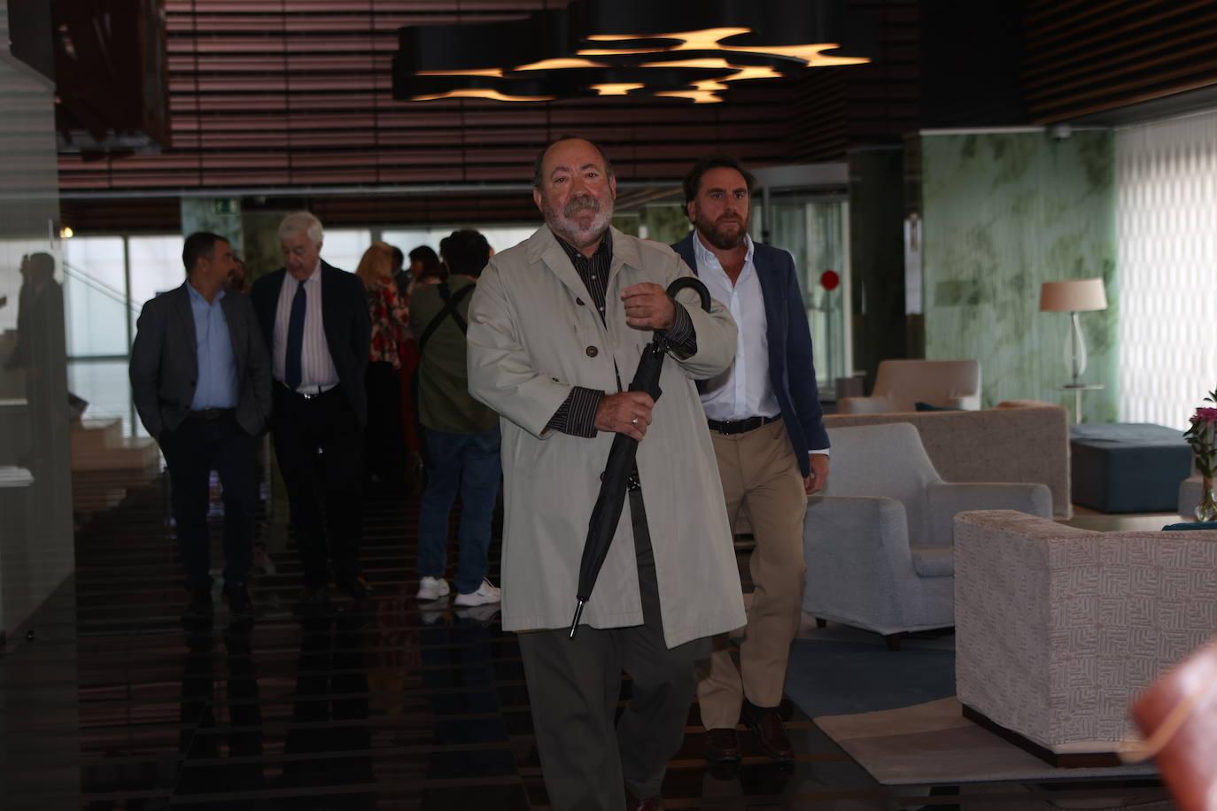 Fotos: Ambiente en la Mirada Económica de ABC y La Voz con Bruno García (I)