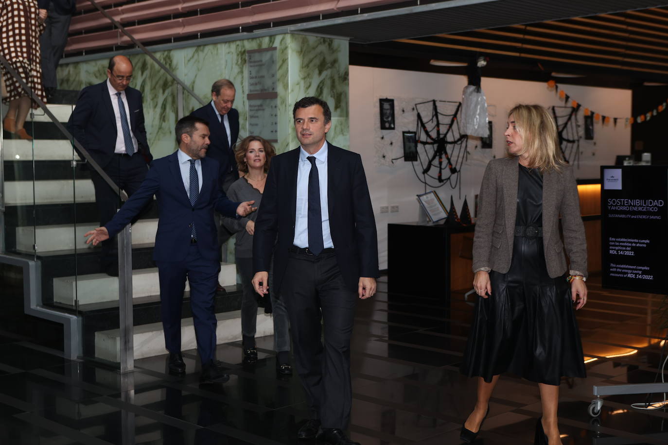 Fotos: Ambiente en la Mirada Económica de ABC y La Voz con Bruno García (I)