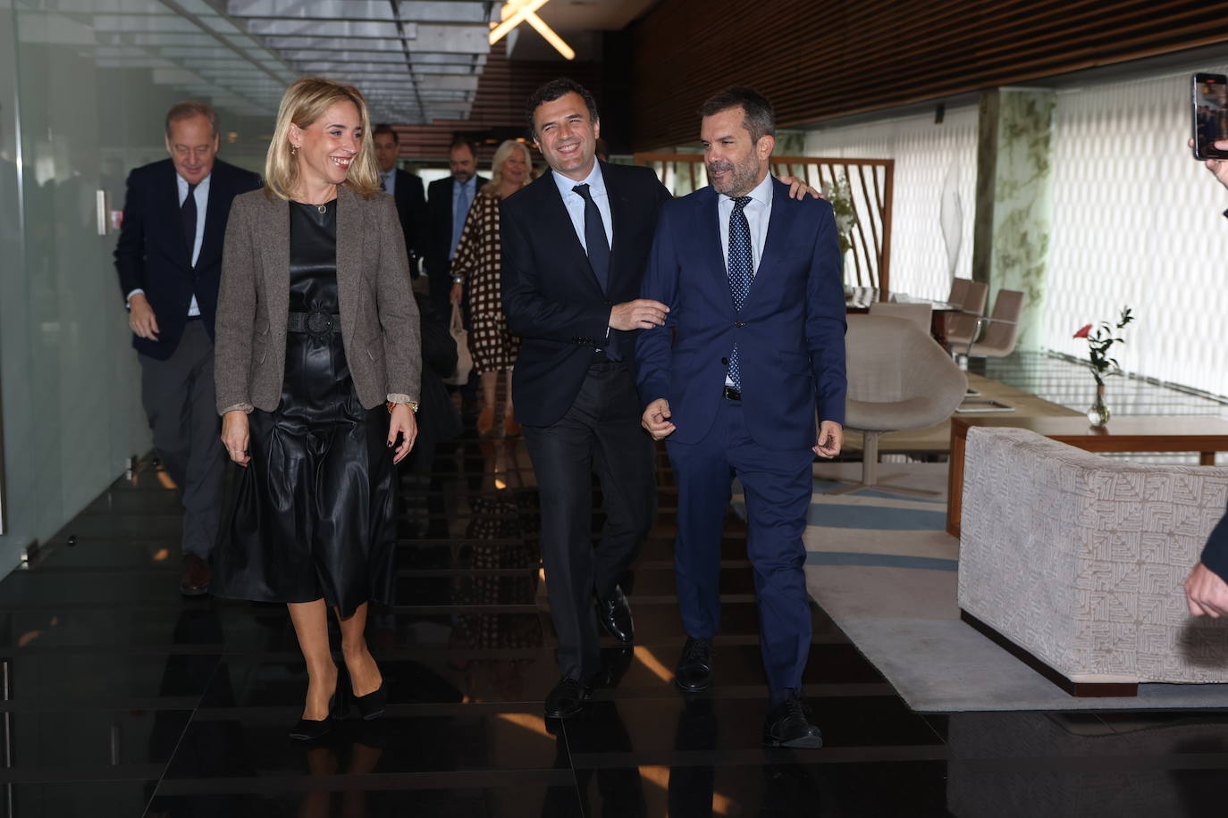 Fotos: Ambiente en la Mirada Económica de ABC y La Voz con Bruno García (I)