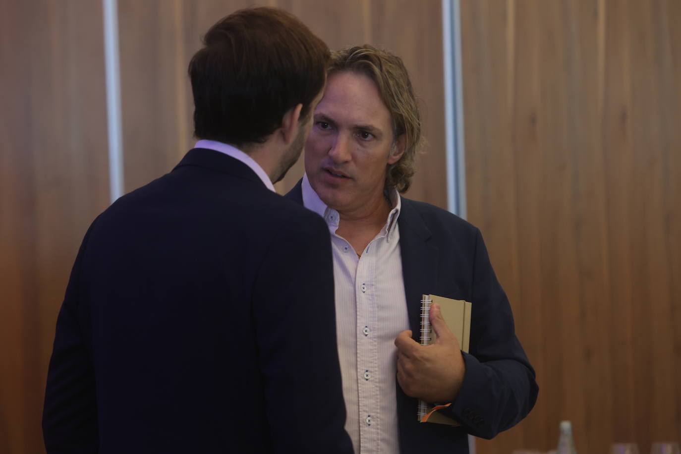 Fotos: Ambiente en la Mirada Económica de ABC y La Voz con Bruno García (I)