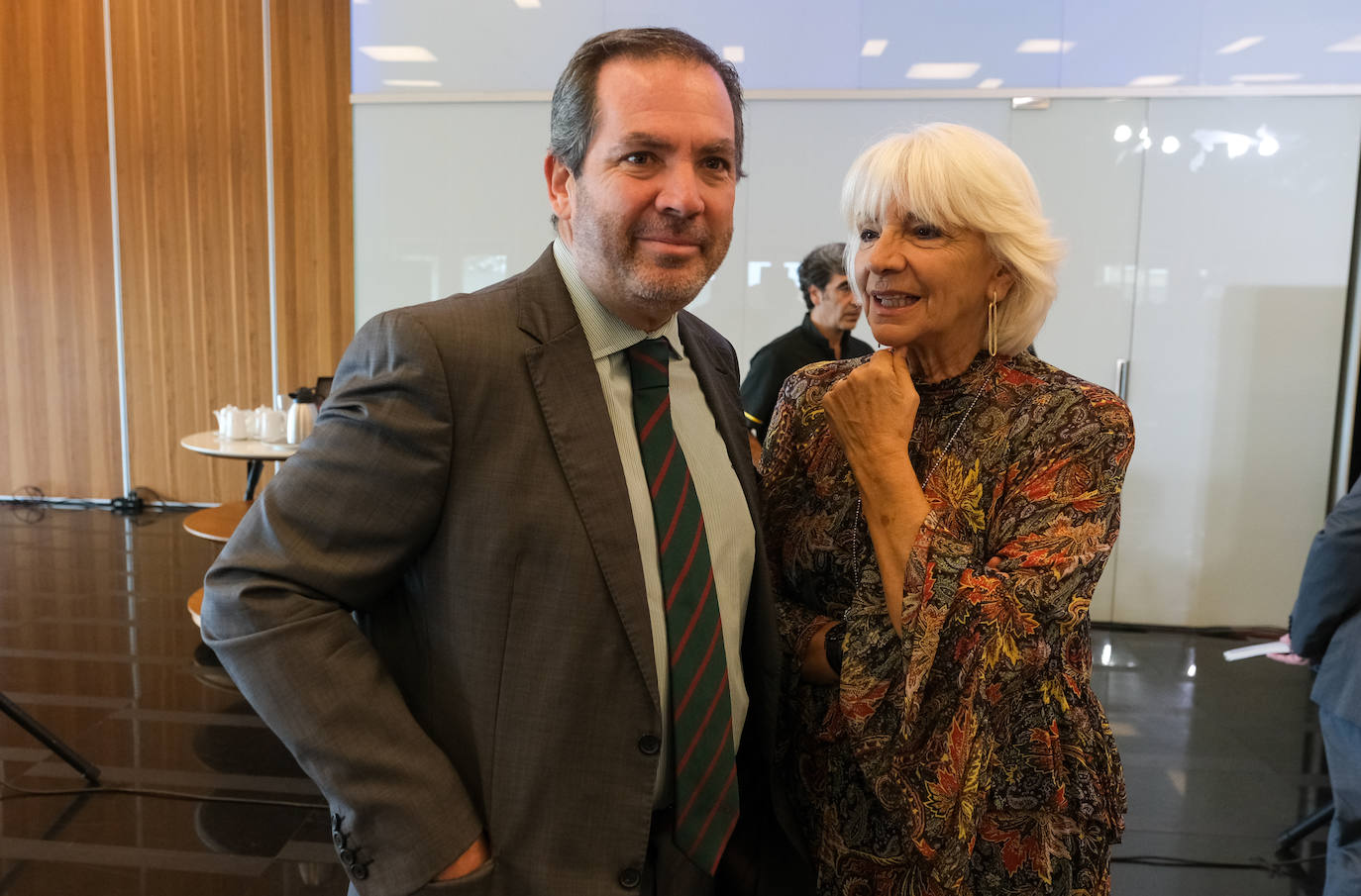 Fotos: Bruno García, alcalde de Cádiz, en la Mirada Económica de ABC y La Voz