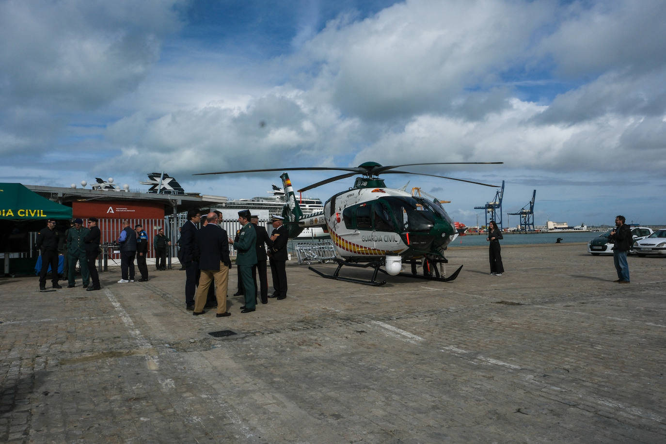 Fotos: 50 aniversario del servicio aéreo de la Guardia Civil