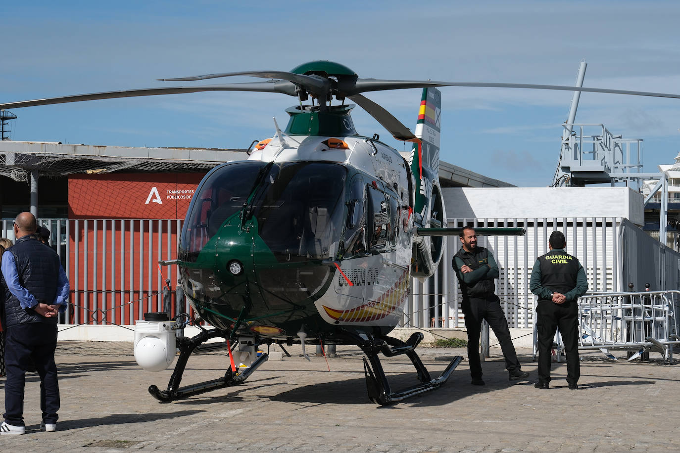 Fotos: 50 aniversario del servicio aéreo de la Guardia Civil