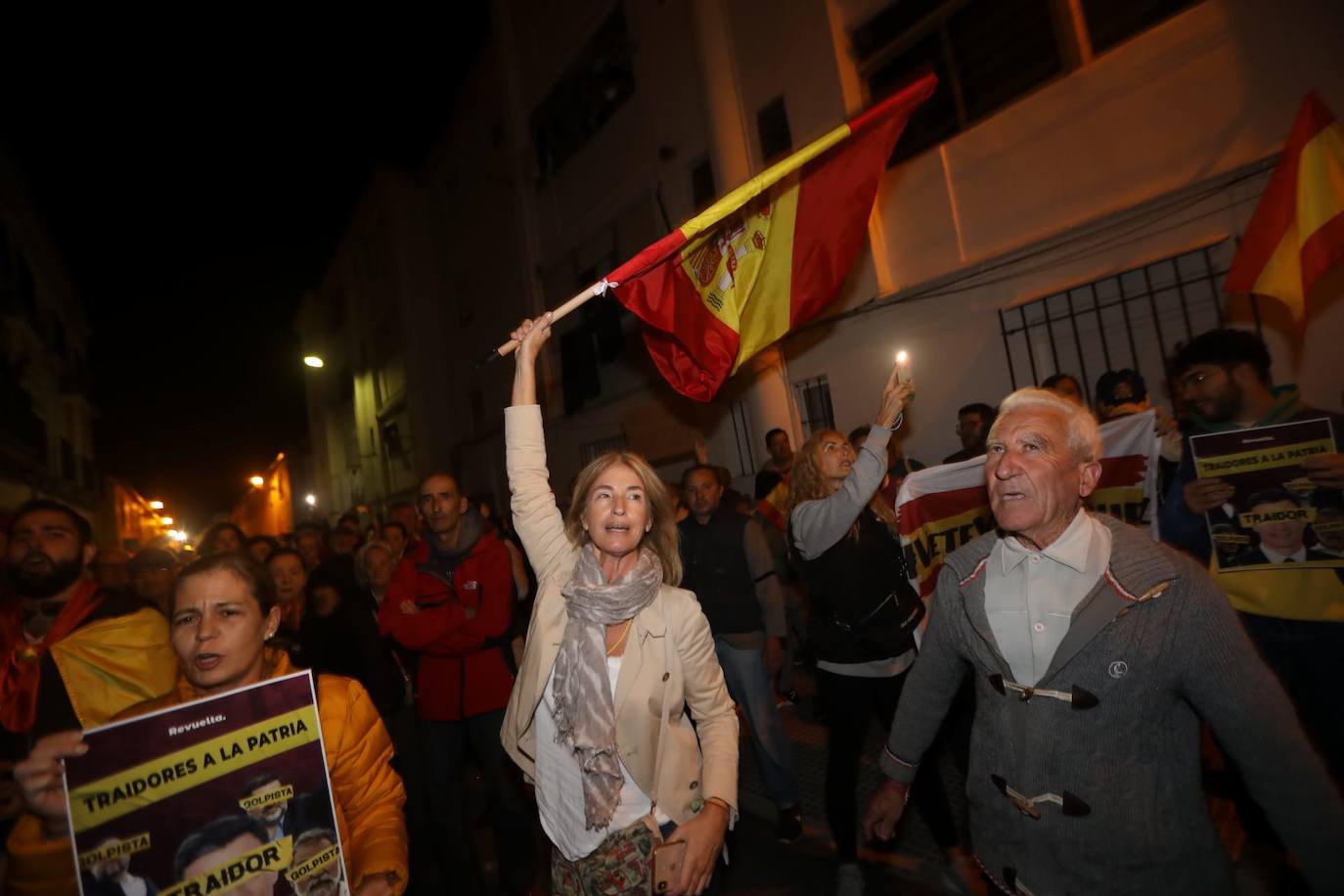 Concentración en El Puerto contra la amnistía catalana de Pedro Sánchez