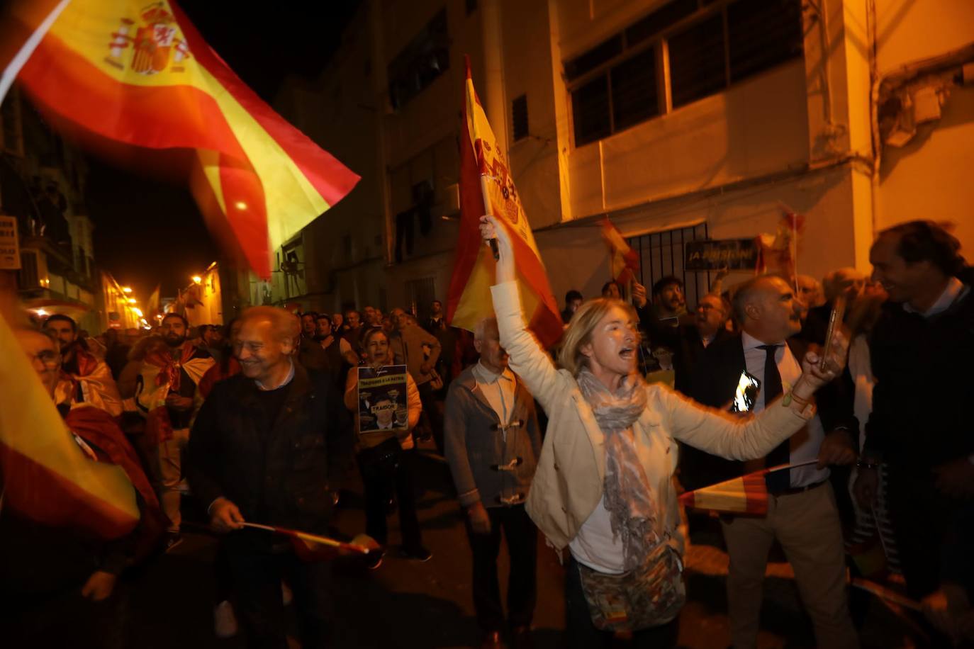 Concentración en El Puerto contra la amnistía catalana de Pedro Sánchez