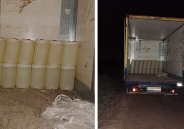 Huyen y dejan atrás la mercancía y un camión cuando surtían a tres narcolanchas en los esteros de Chiclana