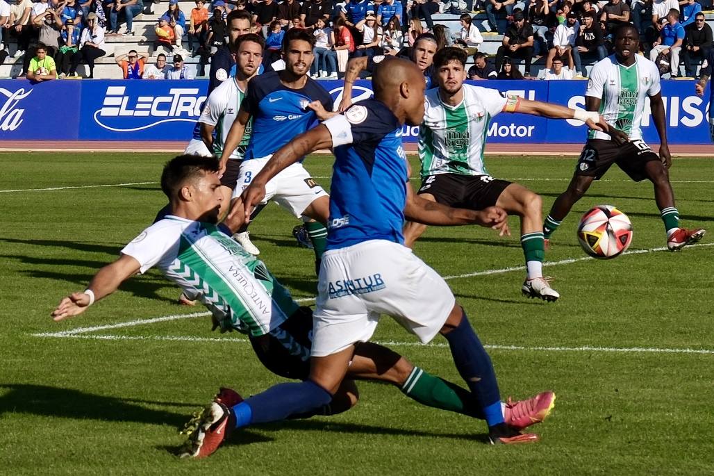 Partido San Fernando -Antequera (0-1)