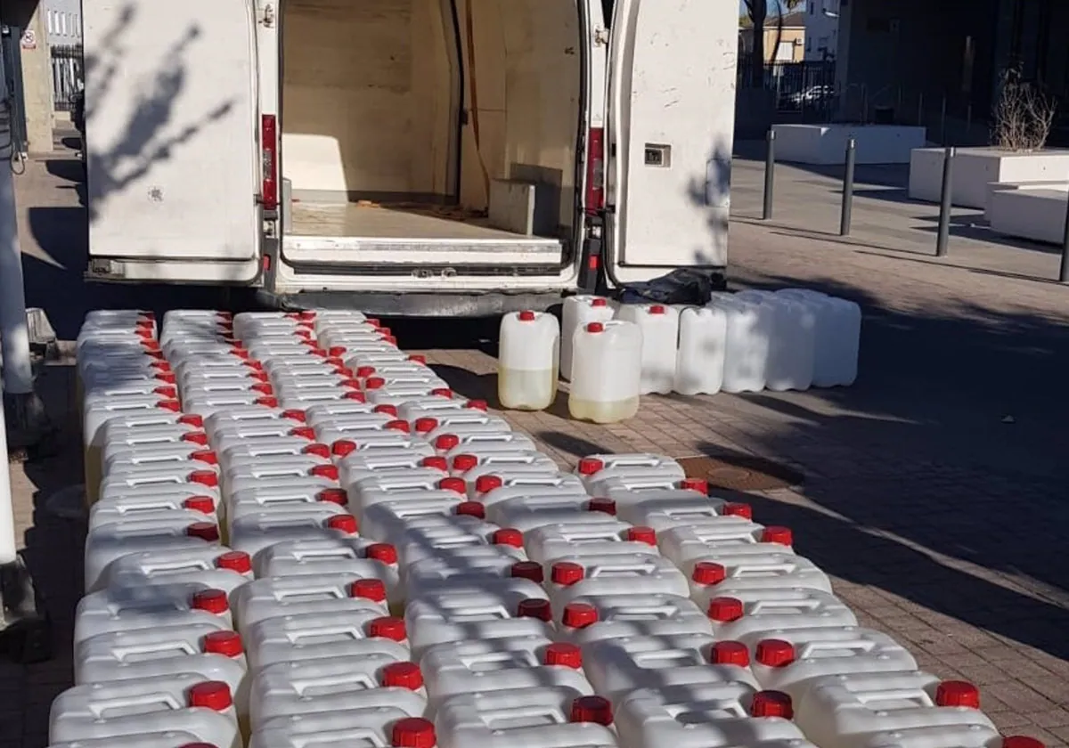 Intervienen en Jerez más 2.700 litros de gasolina en garrafas que iban a usarse en narcolanchas