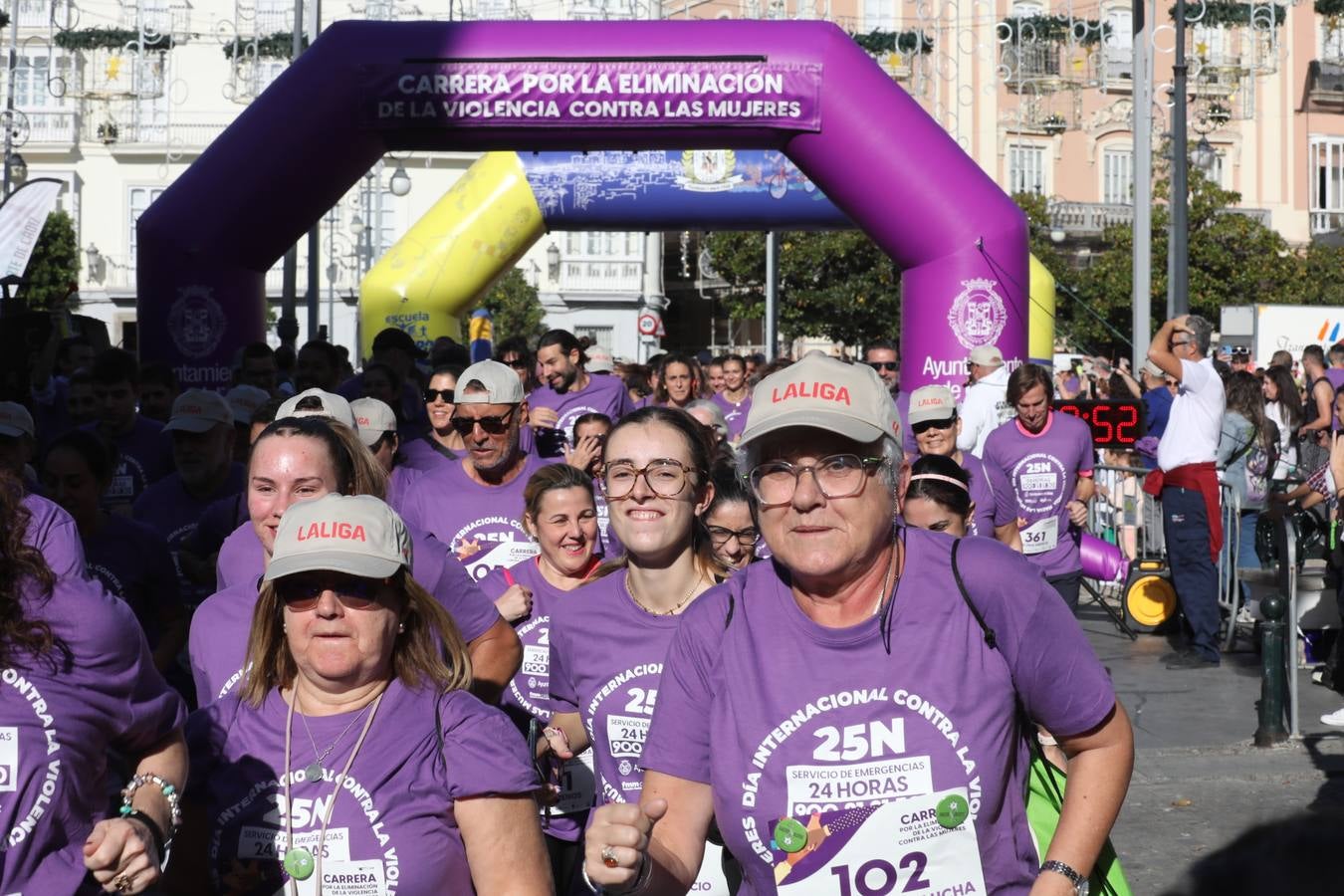 Fotos: Carrera Popular por la eliminación de la violencia contra las mujeres