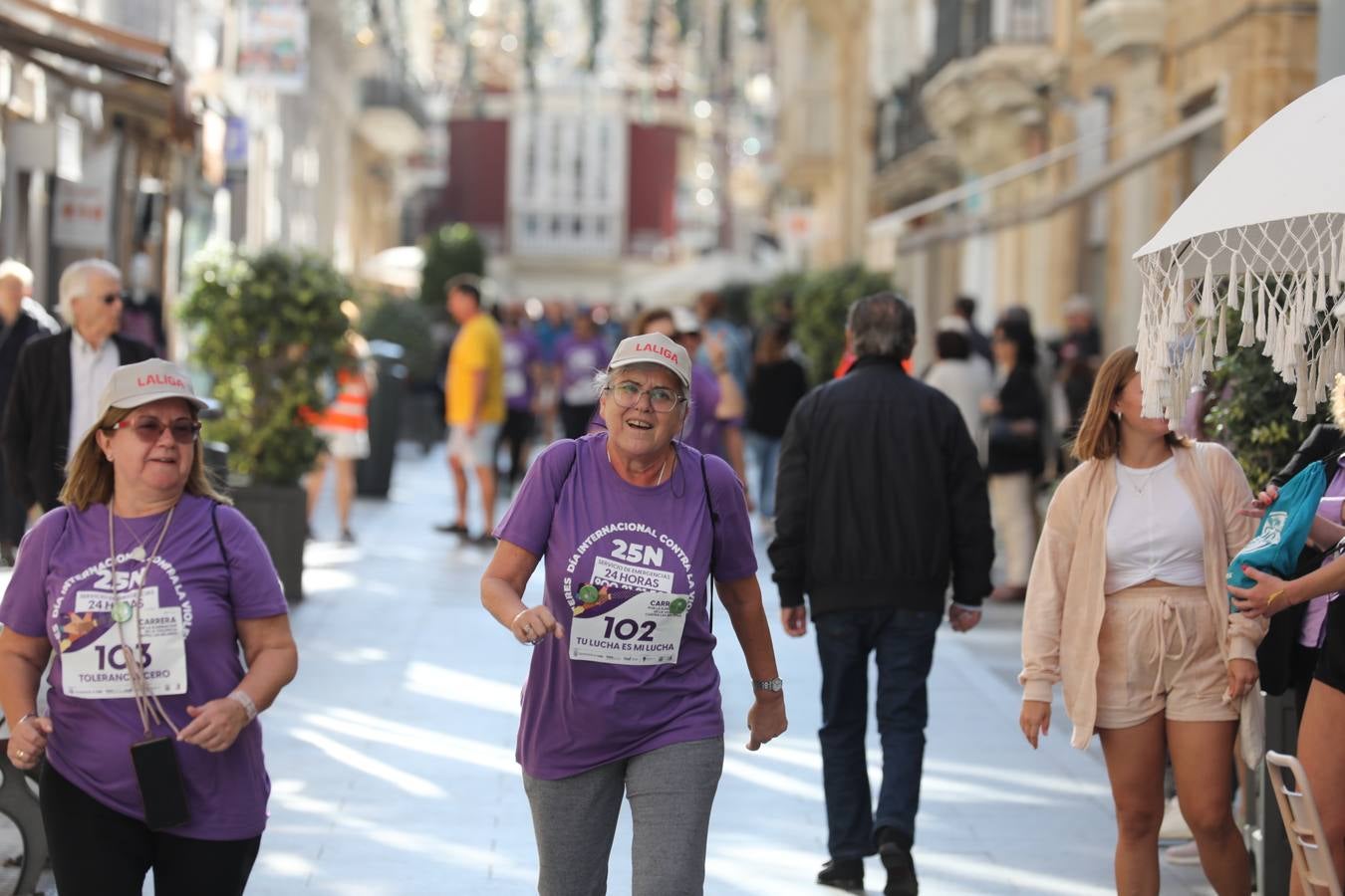Fotos: Carrera Popular por la eliminación de la violencia contra las mujeres