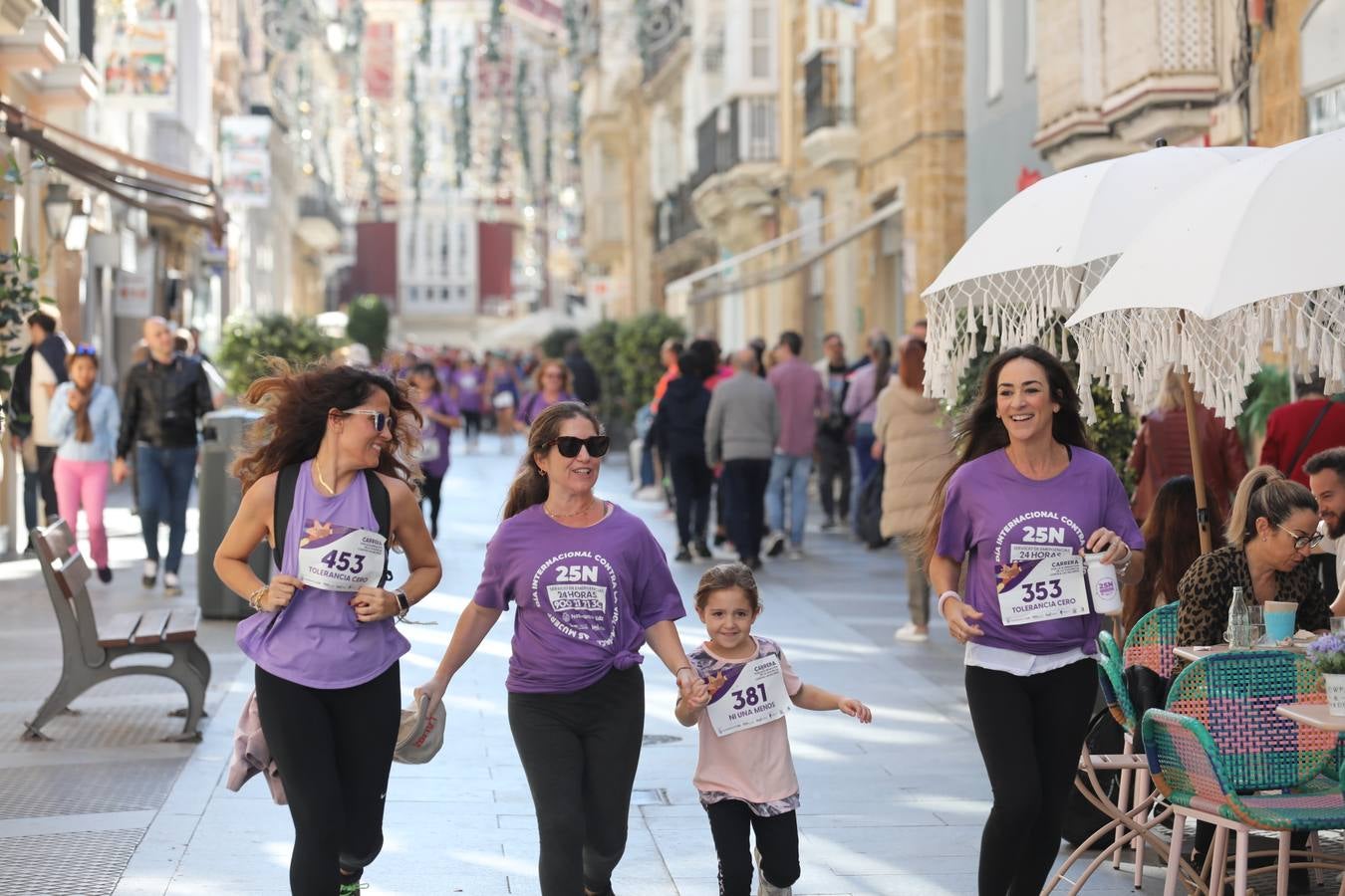 Fotos: Carrera Popular por la eliminación de la violencia contra las mujeres